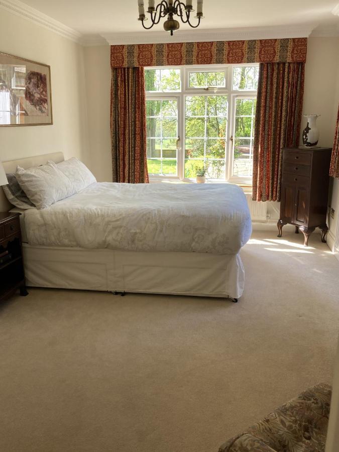 Exclusive 2 Bedroom Apartment With Summer House And Hot Tub Daventry Luaran gambar