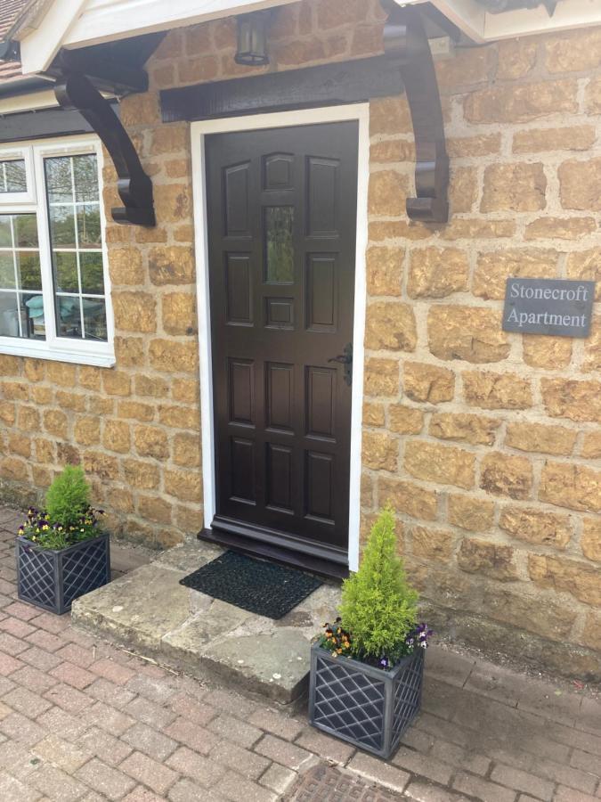 Exclusive 2 Bedroom Apartment With Summer House And Hot Tub Daventry Luaran gambar